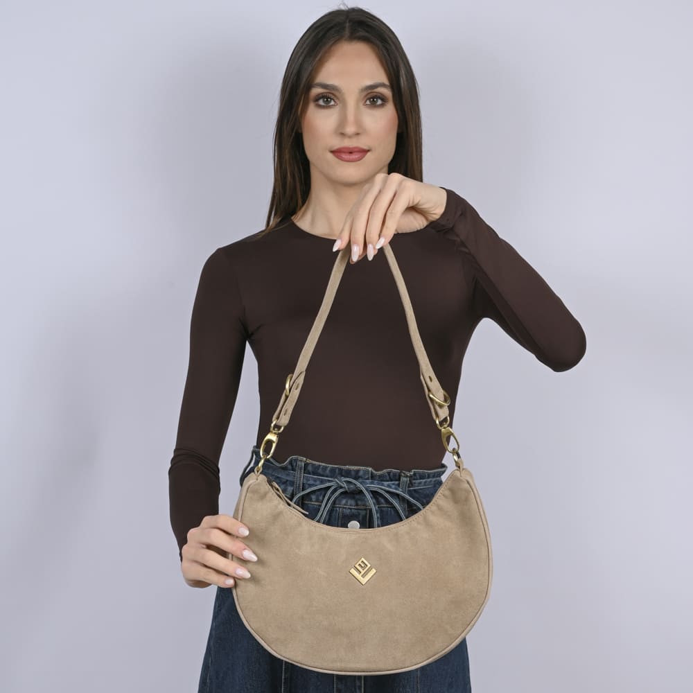 Nomia-Model-2k26-145