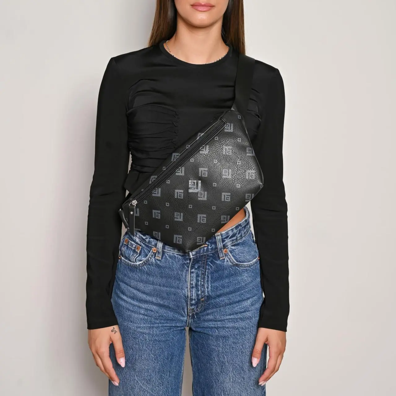 signature.collection.model.102.jpg