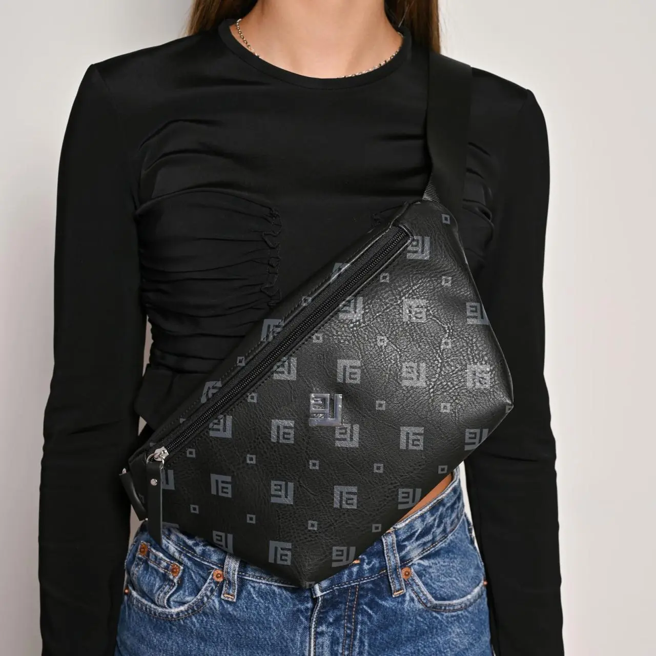 signature.collection.model.103.jpg