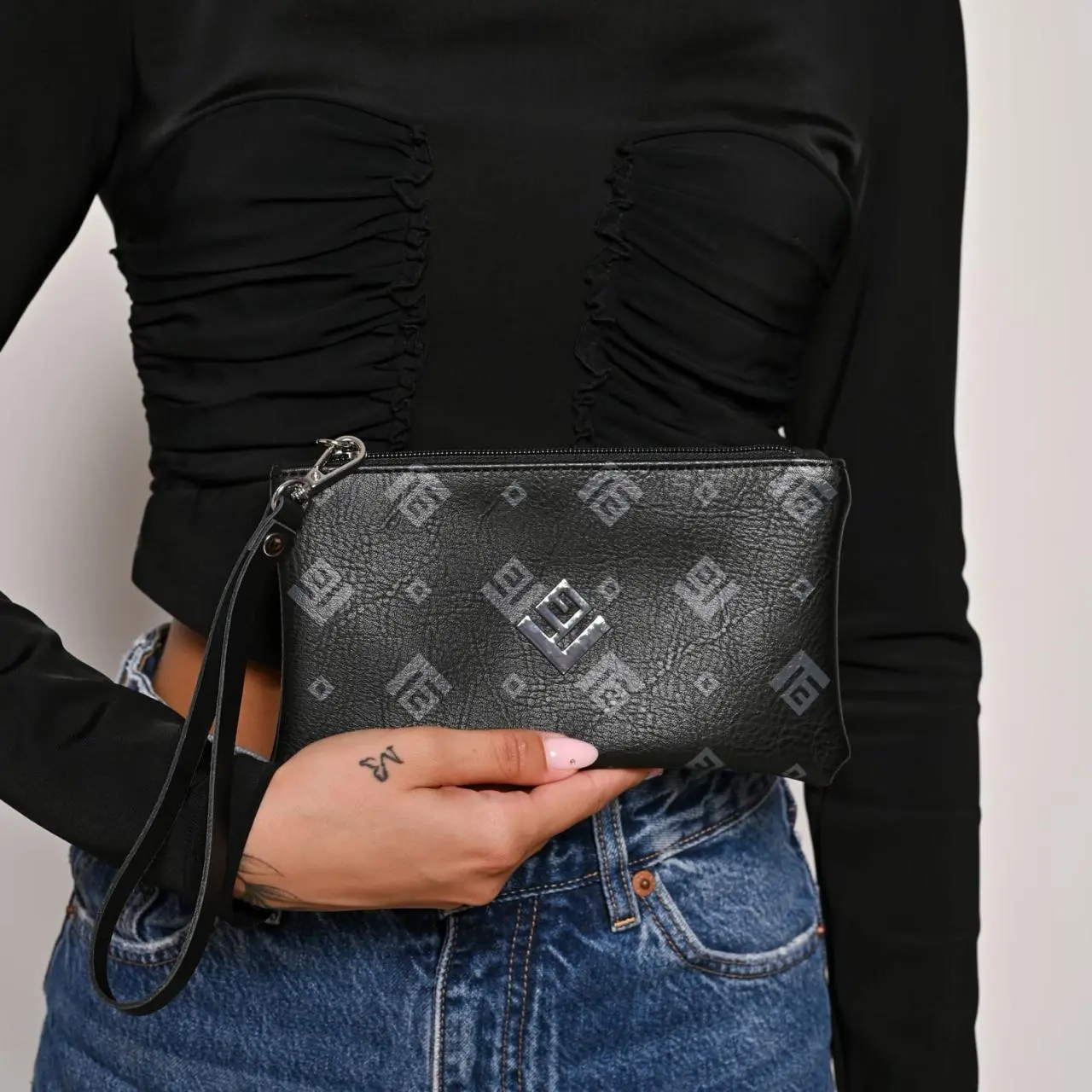 signature.collection.model.129.jpg