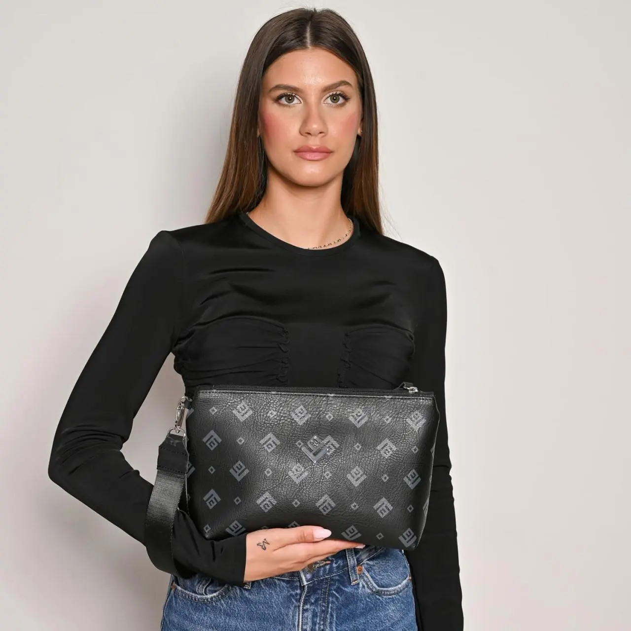 signature.collection.model.68.jpg